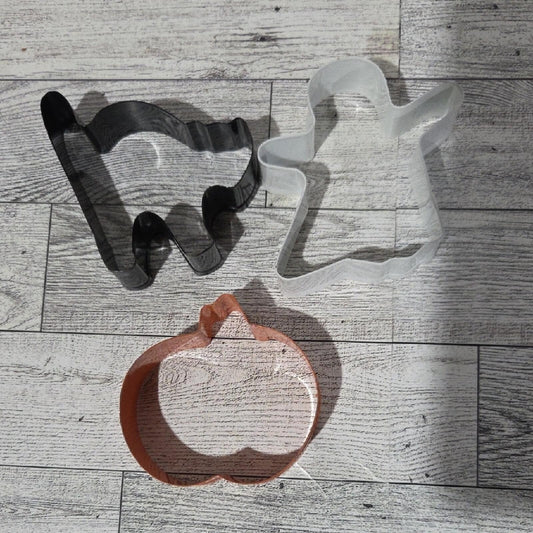 Wilton Halloween Cookie Cutter Trio