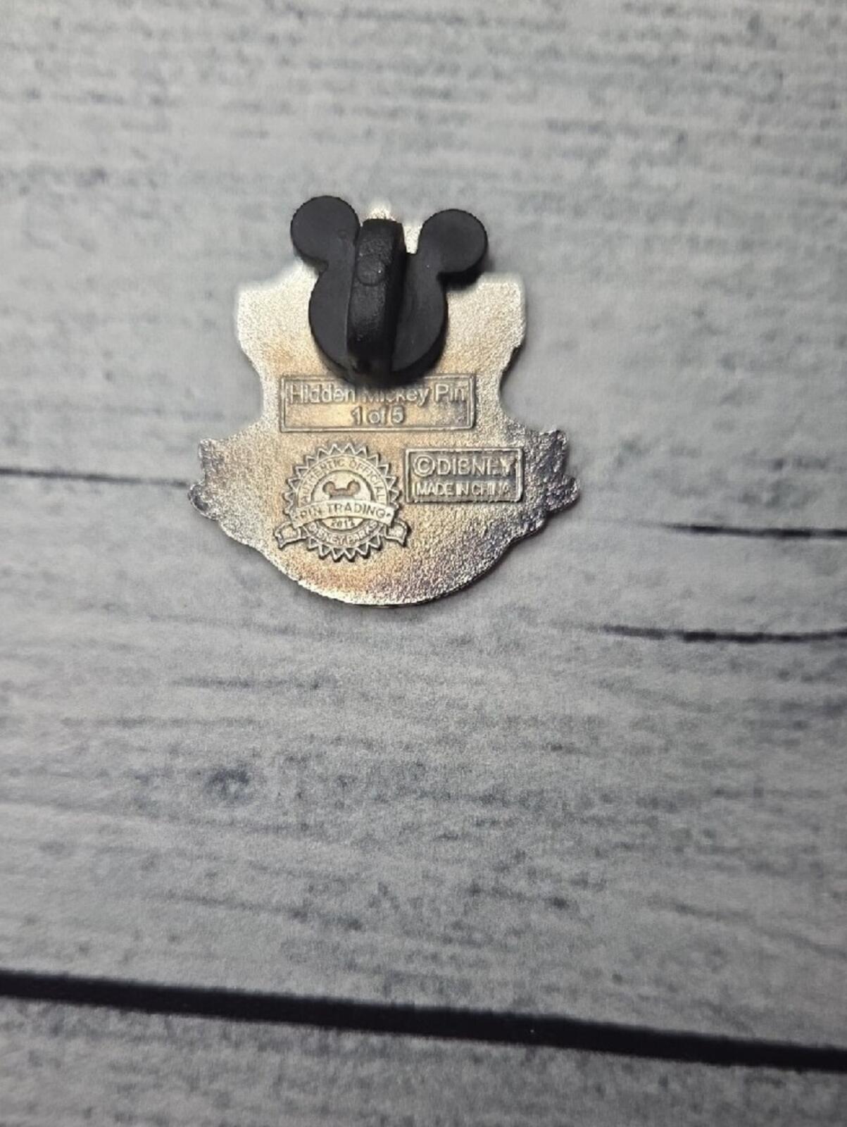 Disneyland Hidden Mickey 1 Of 5 2012 Mickey Mouse Crest Trading Pin