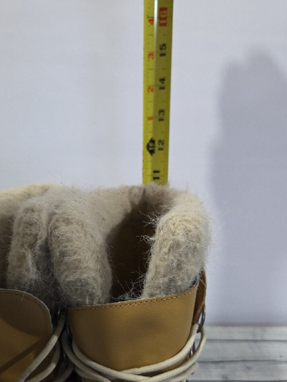 Sorel Joan Of Arctic Youth Waterproof Winter Boots Size 2
