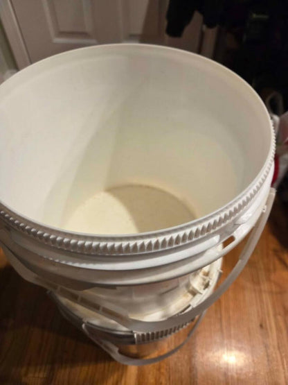 Screw Top Buckets