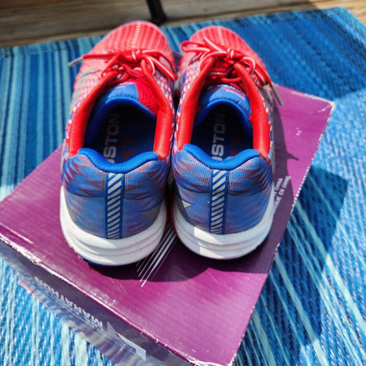 Boston 2017 Skechers Size 9