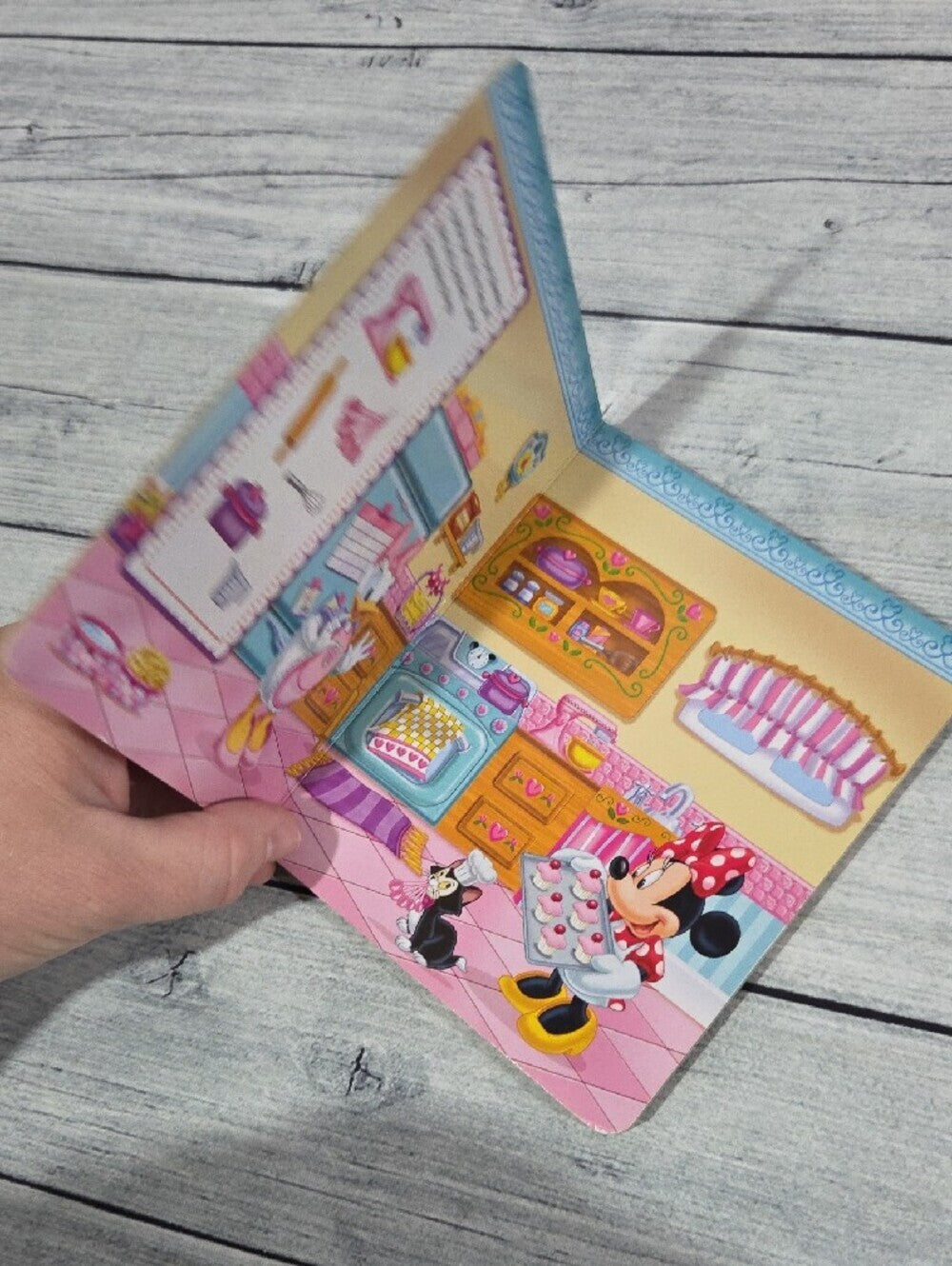 Disney Minnie & Daisy Best Friends Board Book