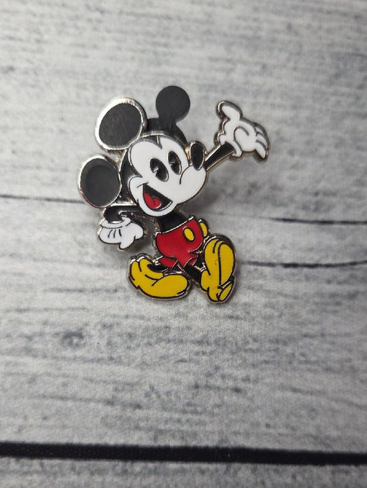 Disney Mickey Mouse 2014 Trading Pin