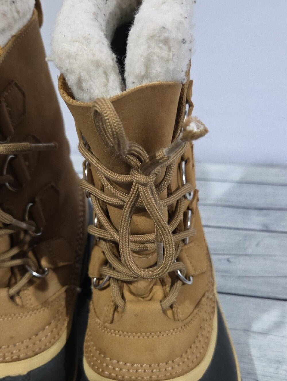 Sorel Caribou Tan and Black Insulated Waterproof Lace-Up Snow Boots Size 8