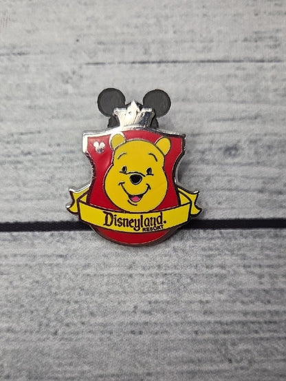 Disneyland Hidden Mickey 5 Of 5 Winnie the Pooh Crest 2012 Trading Pin
