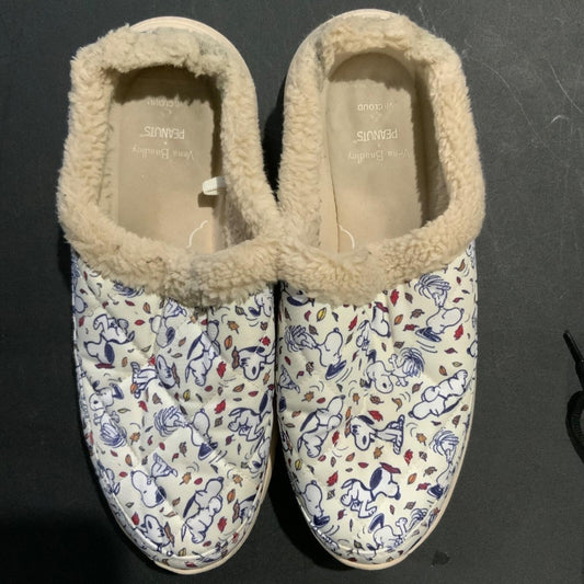 Vera Bradley Fall For Snoopy Slippers