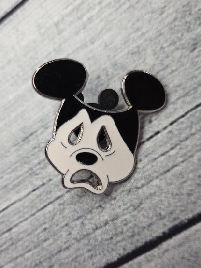 Disney Mickey Face Trading Pin