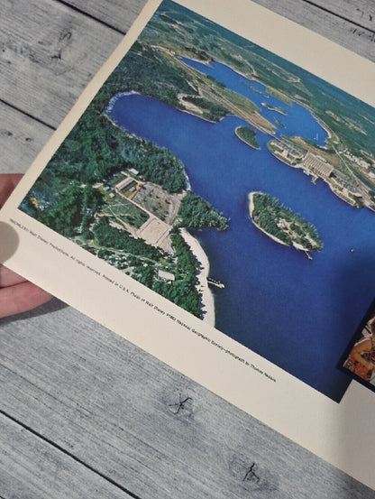 Disney Walt Disney World Pictorial Souvenir Book Paperback
