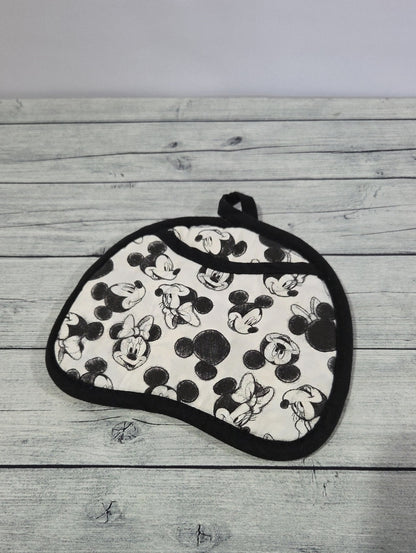 Disney Black & White Mickey Print Pot Holder