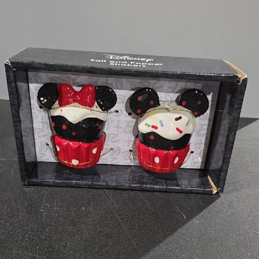 Disney Mickey and Minnie Cupcake Shaker Set