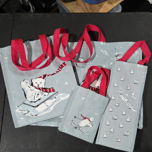 Vera Bradley Beary Berry Polar Bear Reusable Tote Set