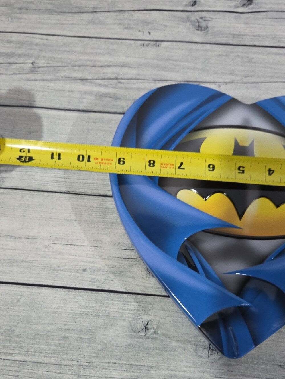 DC Comics Batman Heart Tin