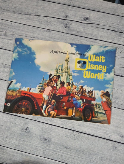 Disney Walt Disney World Pictorial Souvenir Book Paperback