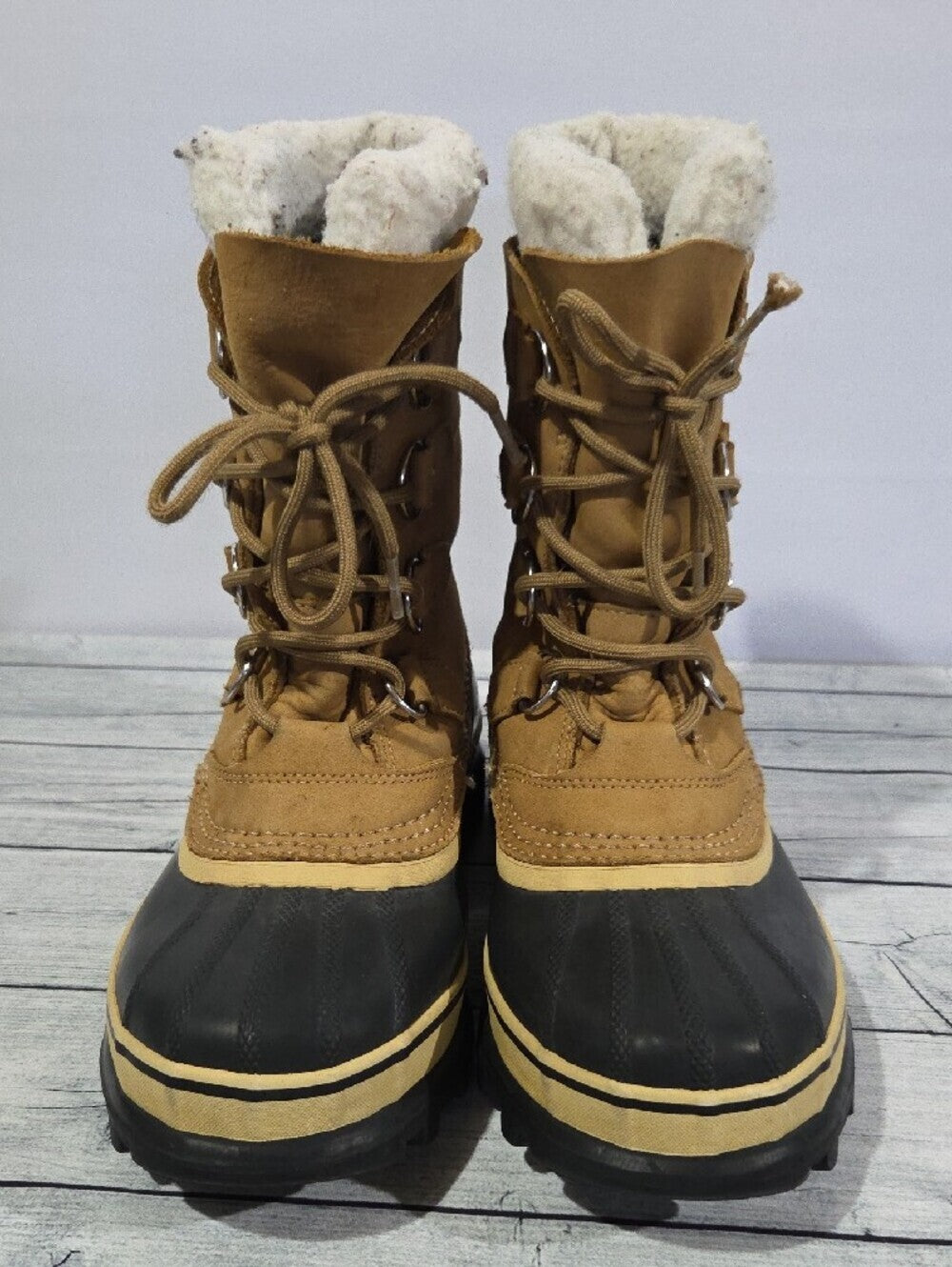 Sorel Caribou Tan and Black Insulated Waterproof Lace-Up Snow Boots Size 8