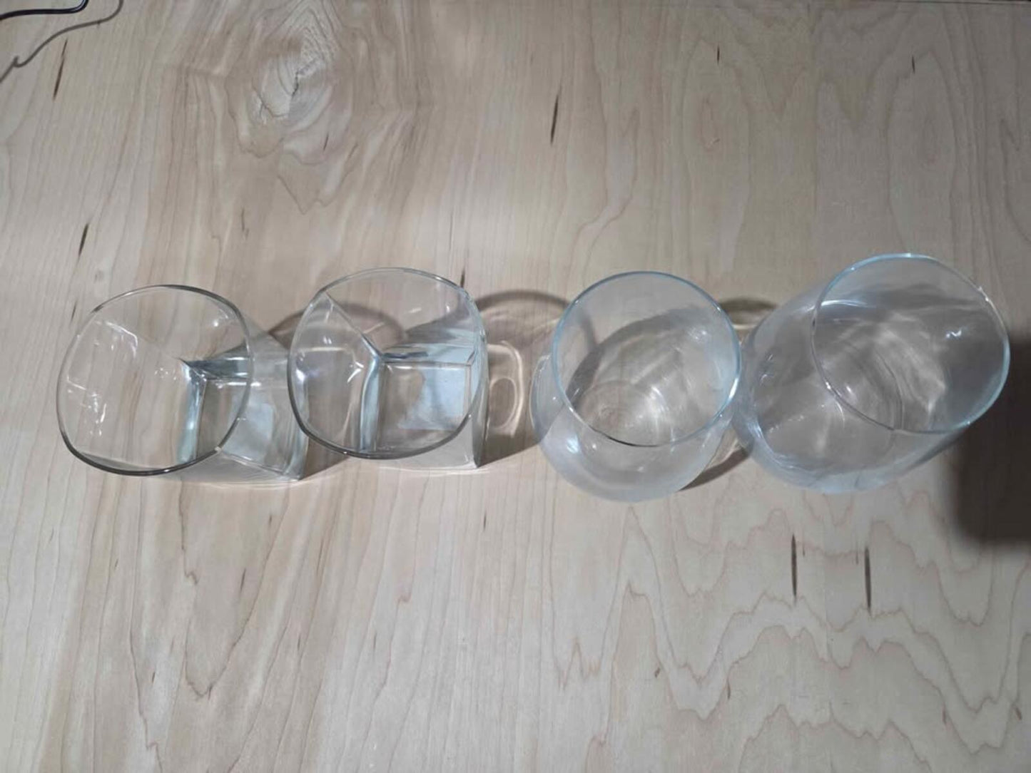 Glass cups