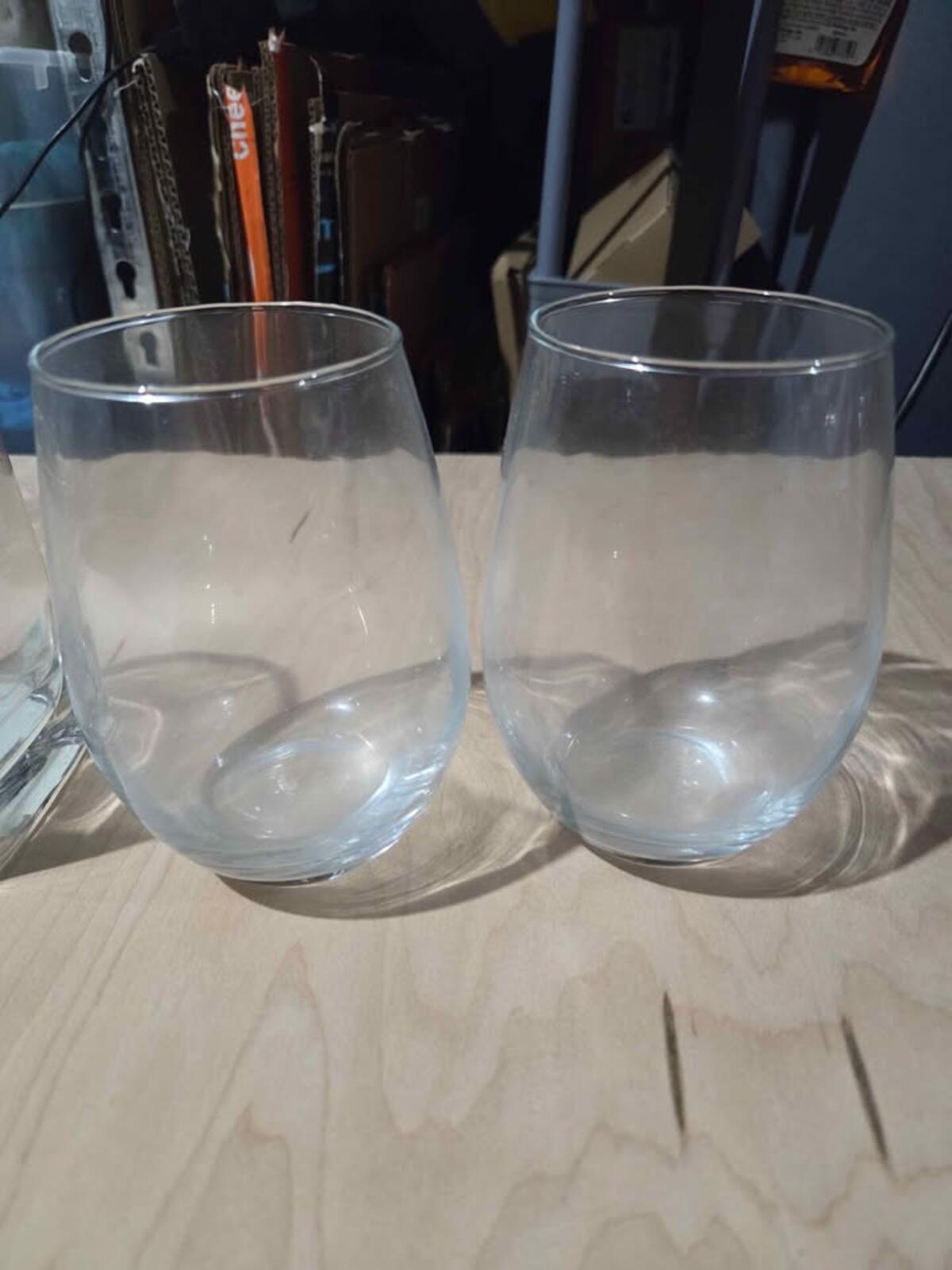Glass cups
