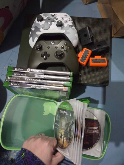 Xbox One Bundle (will separate)