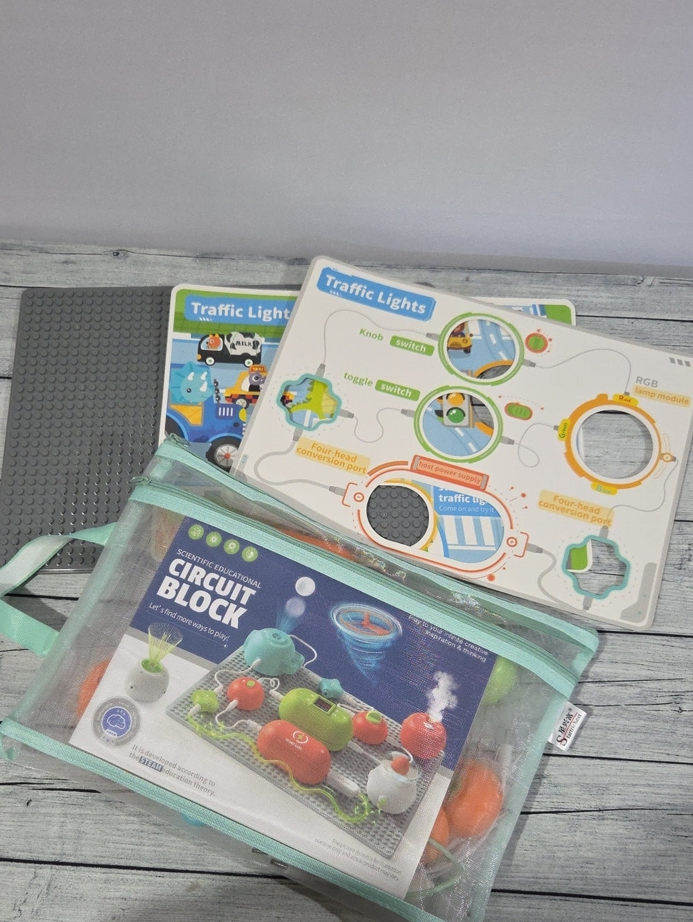 Scientific Educational Circuit Block Builder