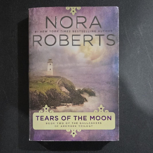 Tears of the Moon by Nora Roberts