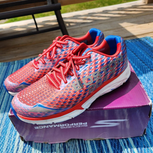 Boston 2017 Skechers Size 9