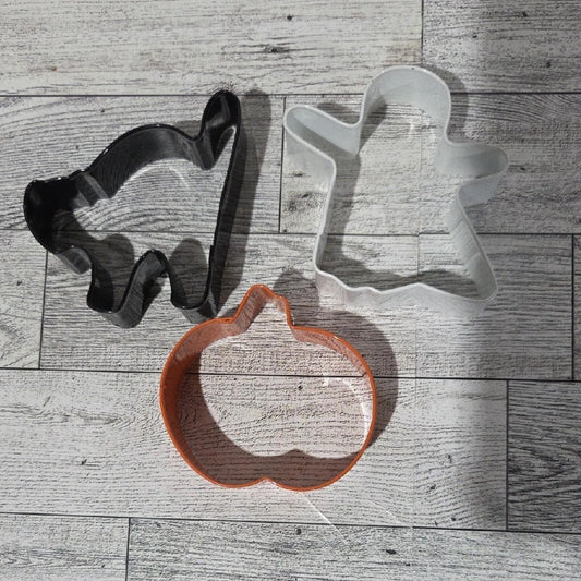 Wilton Halloween Cookie Cutter Trio
