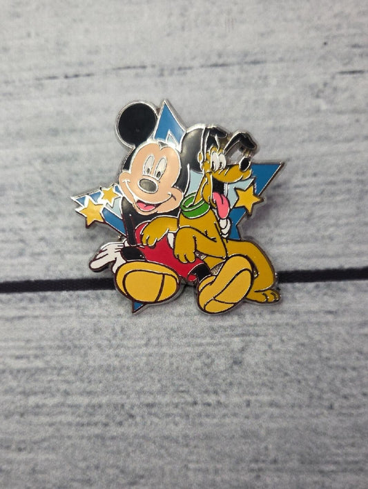 Disney Mickey & Pluto Friendship 2015 Trading Pin