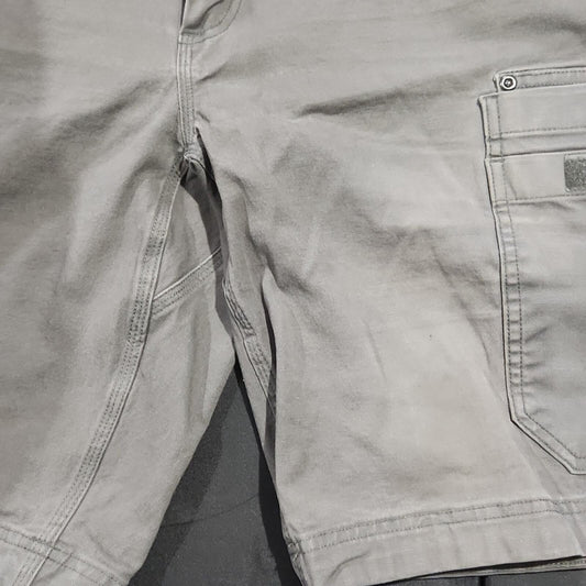 Duluth Flex Fire Hose 38 Cargo Shorts 11"